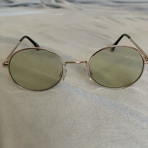 Vans cruising sunglasses